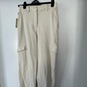 Aritzia Wilfred Free Modern Cargo Pants-Size 8. Brand New with Tags. Women’s